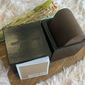 Michael Kors watch box